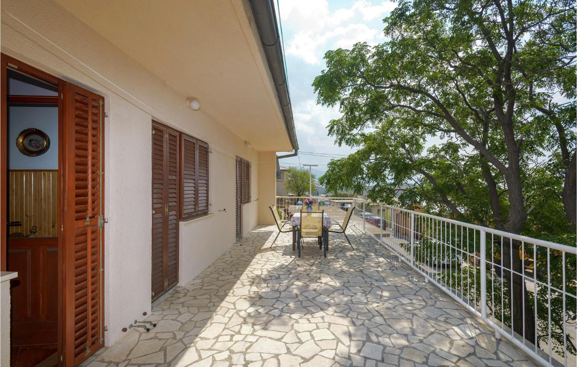 3 Bedroom Beautiful Apartment In Senj เซนญ์ ภายนอก รูปภาพ