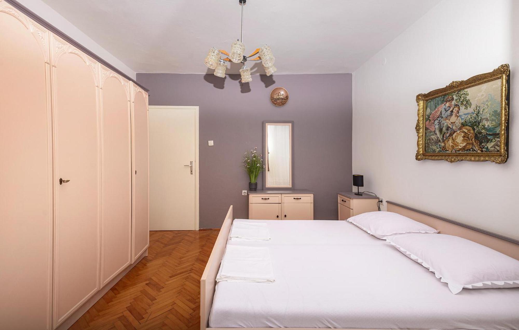 3 Bedroom Beautiful Apartment In Senj เซนญ์ ภายนอก รูปภาพ