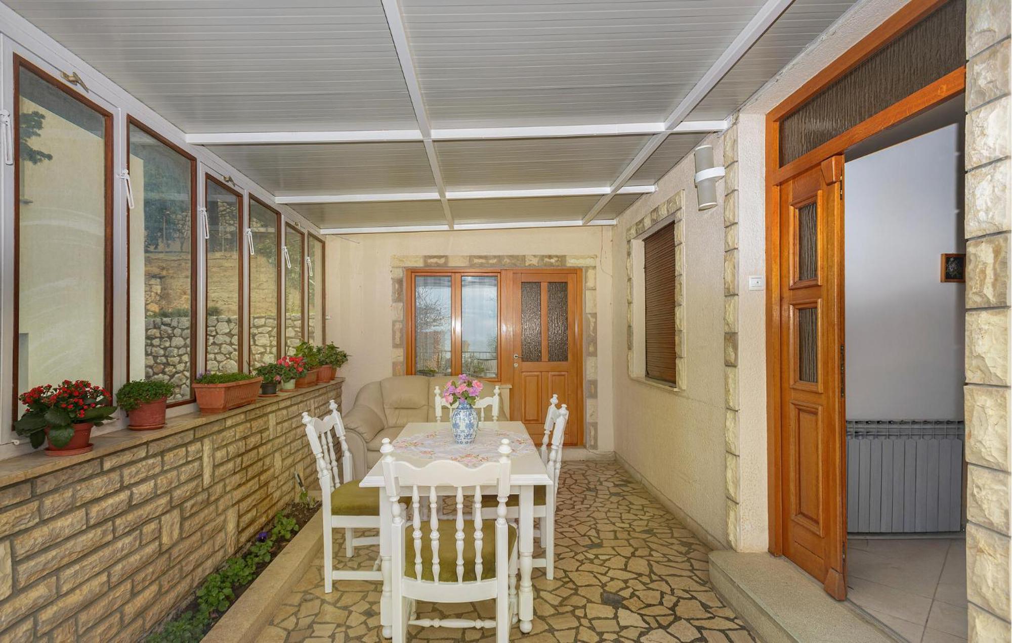 3 Bedroom Beautiful Apartment In Senj เซนญ์ ภายนอก รูปภาพ